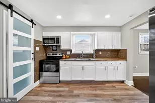 5918 Robin Ln, Suitland, MD 20746 - Photo 10