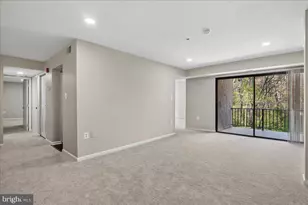 7806 Hanover Pkwy, Greenbelt, MD 20770 - Photo 2