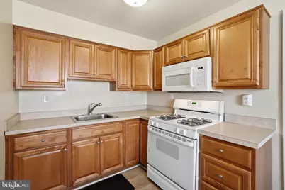 4906 41st Place, Hyattsville, MD 20781 - Photo 8