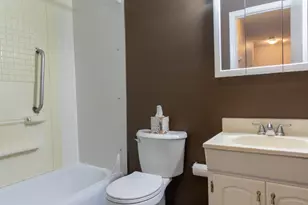 7950 Lakecrest Dr, Greenbelt, MD 20770 - Photo 28