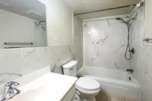 6008 Westchester Park Dr, College Park, MD 20740 - Photo 8