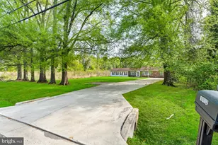 1112 Owens Rd, Oxon Hill, MD 20745 - Photo 30