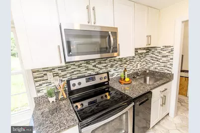 5014 N Englewood Drive, Capitol Heights, MD 20743 - Photo 16
