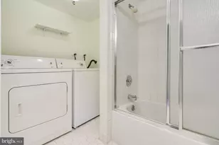 9200 Edwards Way, Hyattsville, MD 20783 - Photo 18