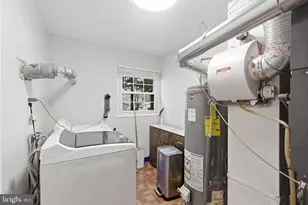 12801 Hadley Ln, Bowie, MD 20716 - Photo 36