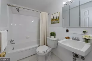 5200 Quincy St, Bladensburg, MD 20710 - Photo 8