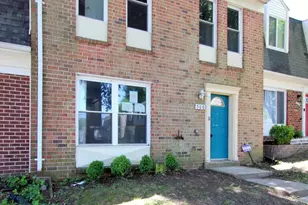 506 Peacock Dr, Landover, MD 20785 - Photo 2