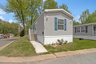 9500 Beech Park St, Capitol Heights, MD 20743 - Photo 2