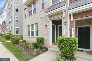 2739 Pinebrook Rd, Landover, MD 20785 - Photo 4
