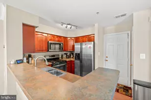 1800 Sycamore Heights Ct, Bowie, MD 20721 - Photo 8