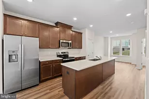 6045 Soho Wy, Hyattsville, MD 20782 - Photo 12
