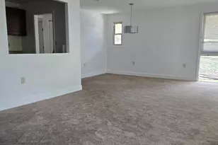 541 Wilson Bridge Dr, Oxon Hill, MD 20745 - Photo 2