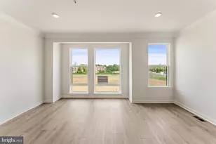 119 Smt Pt Blvd, Bowie, MD 20716 - Photo 12