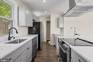 6714 Stockton Ln, Hyattsville, MD 20784 - Photo 2