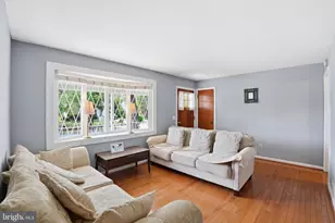 9809 52nd Pl, College Park, MD 20740 - Photo 4