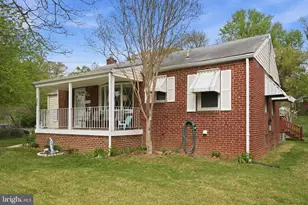 9809 52nd Pl, College Park, MD 20740 - Photo 2