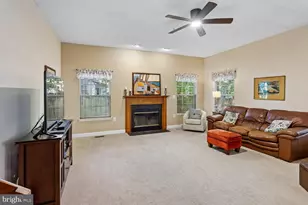 16104 Arrowroot Ct, Bowie, MD 20716 - Photo 14