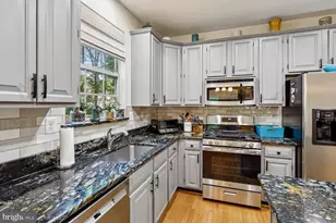 16104 Arrowroot Ct, Bowie, MD 20716 - Photo 12