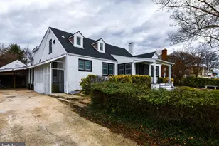 3802 Cedar Dr, Suitland, MD 20746 - Photo 2