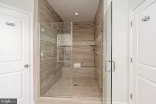 500 Spindrift Ln, Oxon Hill, MD 20745 - Photo 32