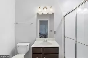 703 Quayside Ct, Oxon Hill, MD 20745 - Photo 32