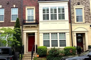 703 Quayside Ct, Oxon Hill, MD 20745 - Photo 1