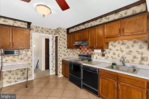 7708 Gambier Dr, Upper Marlboro, MD 20772 - Photo 10