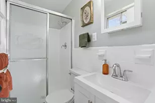 1802 Clayton Dr, Oxon Hill, MD 20745 - Photo 24