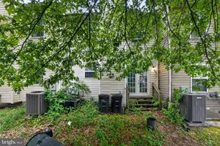 7102 Flag Harbor Dr, District Heights, MD 20747 - Photo 38