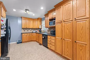 7900 Oland Ct, Hyattsville, MD 20784 - Photo 12