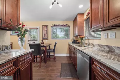 6803 Adelphi Road, University Park, MD 20782 - Photo 16