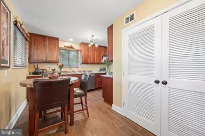 6803 Adelphi Road, University Park, MD 20782 - Photo 22