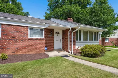 6803 Adelphi Road, University Park, MD 20782 - Photo 4