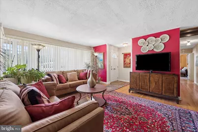 6803 Adelphi Road, University Park, MD 20782 - Photo 8