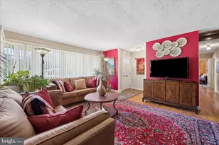 6803 Adelphi Rd, University Park, MD 20782 - Photo 8