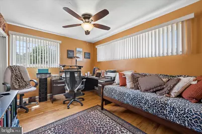 6803 Adelphi Road, University Park, MD 20782 - Photo 32