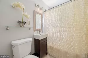6803 Adelphi Rd, University Park, MD 20782 - Photo 40