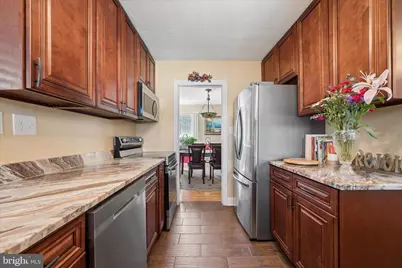6803 Adelphi Road, University Park, MD 20782 - Photo 18