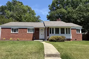 6803 Adelphi Rd, University Park, MD 20782 - Photo 2