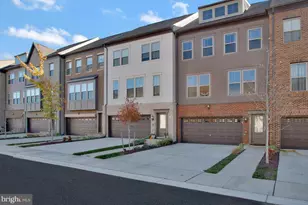 130 Capital Ct, Upper Marlboro, MD 20774 - Photo 2