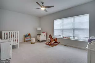 518 Triggerfish Dr, Oxon Hill, MD 20745 - Photo 22
