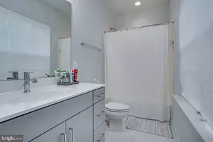 518 Triggerfish Dr, Oxon Hill, MD 20745 - Photo 28