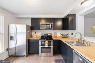 15413 N Oak Ct, Bowie, MD 20716 - Photo 6