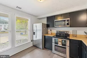 15413 N Oak Ct, Bowie, MD 20716 - Photo 8