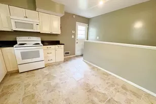 9017 St Andrews Pl, College Park, MD 20740 - Photo 10