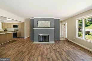 309 Cedar Ridge Dr, Oxon Hill, MD 20745 - Photo 14