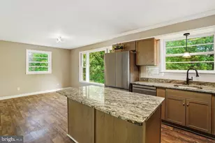 309 Cedar Ridge Dr, Oxon Hill, MD 20745 - Photo 24