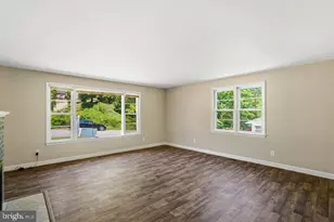 309 Cedar Ridge Dr, Oxon Hill, MD 20745 - Photo 18