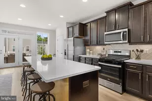1041 Flester Ln, Laurel, MD 20707 - Photo 8