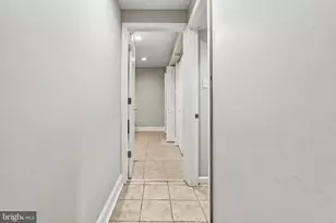 8103 Manson St, Hyattsville, MD 20785 - Photo 26